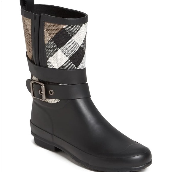 Burberry Shoes - Burberry rain boots size 8